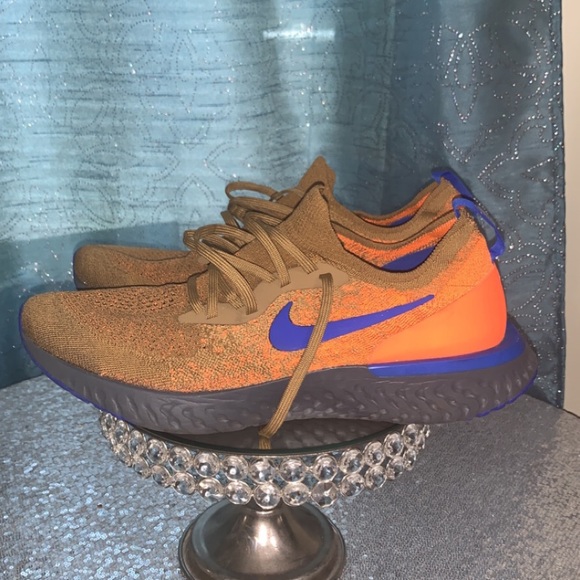 Nike sneakers never worn - Picture 2 of 3
